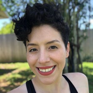 Meet your Posher, Lorena